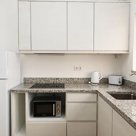 A48 - Windmill 1 Bed In Apartment *